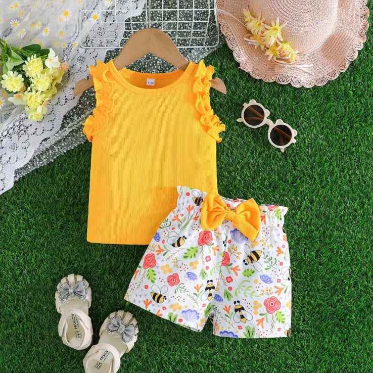Sunny Bee Flutter Top & Garden Print Shorts Set – Buzz & Bloom Edition
